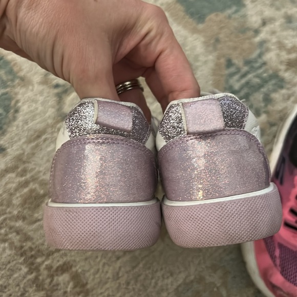 Lot of 2 sneakers LILO & stitch and Skechers Kids' Pink and Black Sneakers - Picture 4 of 15